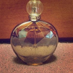 Jennifer Lopez Still Perfume!