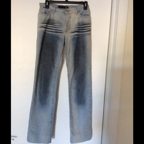 Jeans - Picture 2 of 4