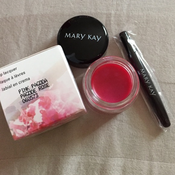 Mk lip lacquer with brush