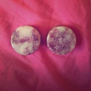 3/4 stone plugs ! Brand new
