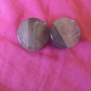 9/16 stone plugs
