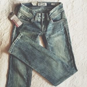 BKE NEW stylish low rise jeans!