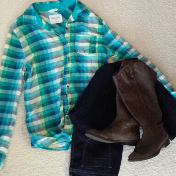 SOLD Plaid shirt
