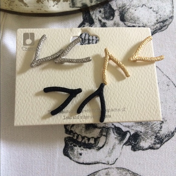 Earrings - Picture 2 of 2