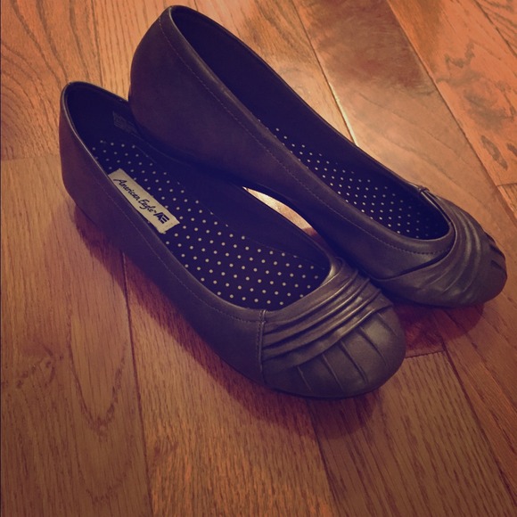 Brown flats