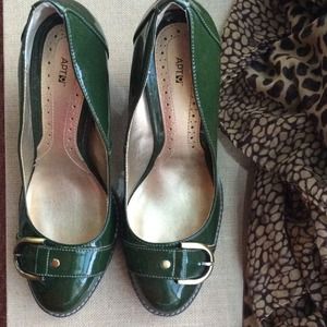 Hunter Green Ultra Sexy Heels!