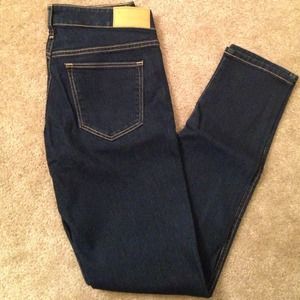 BRAND NEW** H&M Dark blue jeans