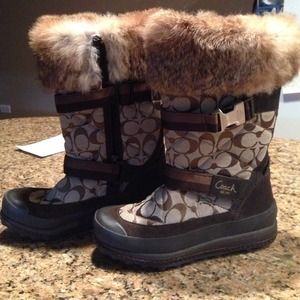 Coach fur signature C winter boots