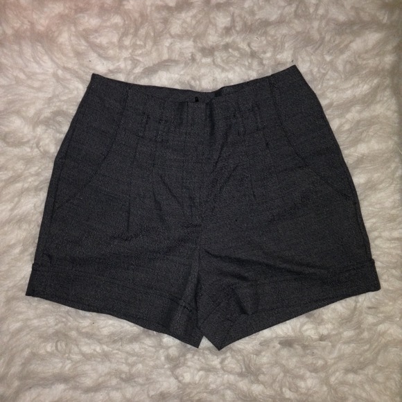 high waisted shorts - Picture 2 of 3