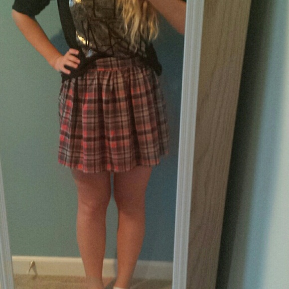 Skater skirt - Picture 1 of 2