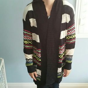 Wetseal Aztec Stripped Wrap