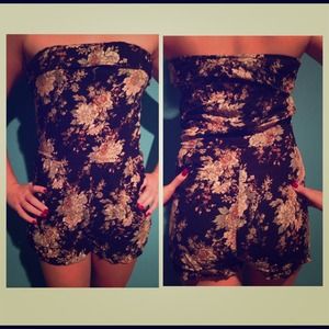 cute floral romper 🌸