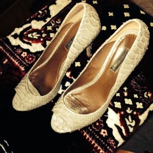 Gray Snake skin Zara 8.5Size