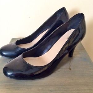 🔥SALE🔥Olsenboye black low heels