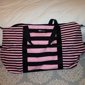 VS Large Weekender Bag