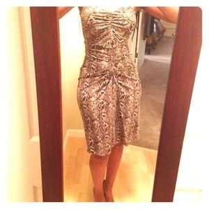Snake print strapless dress!