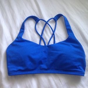 Lululemon Free to Be Bra