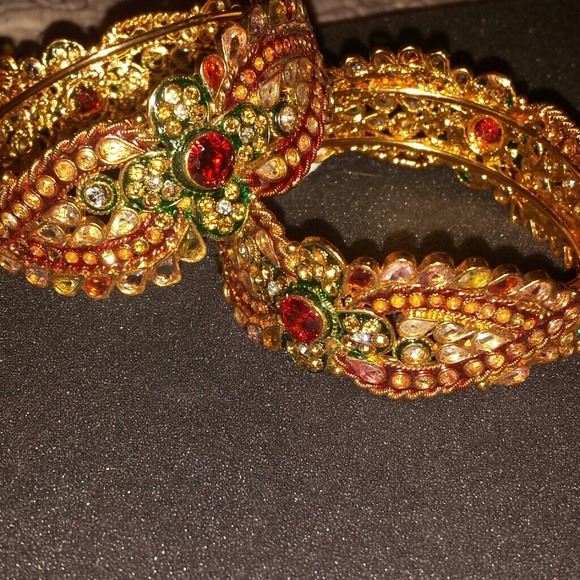 Vintage Indian bangles - Picture 2 of 3