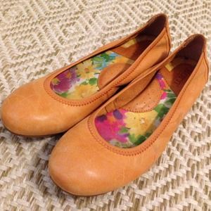 Orange "Julianne" flat