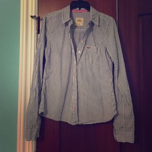 Ladies Hollister button down