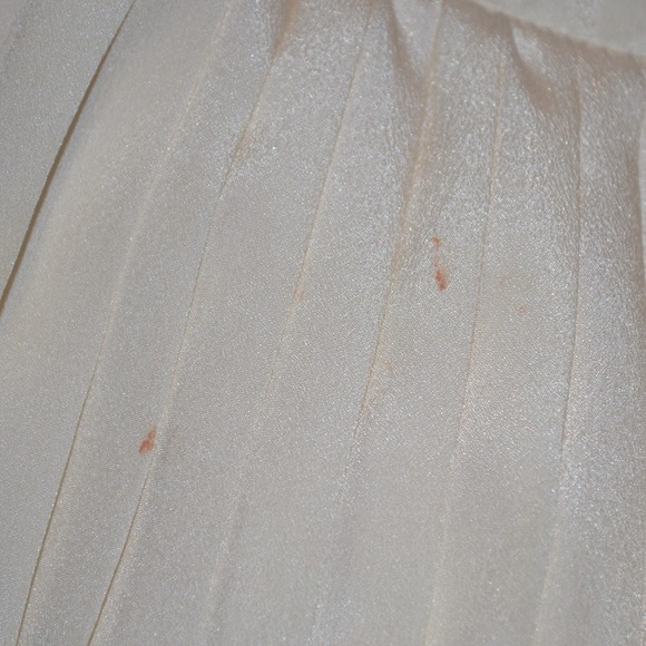 ✋SOLD IN BUNDLE✋ Vintage White Pleated Lace Dress - Picture 2 of 3