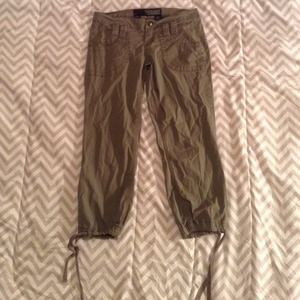 Guess capris