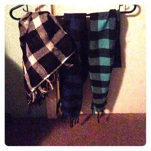 Scarf Lot