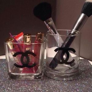 Makeup brush holders