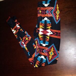 Tribal print leggings