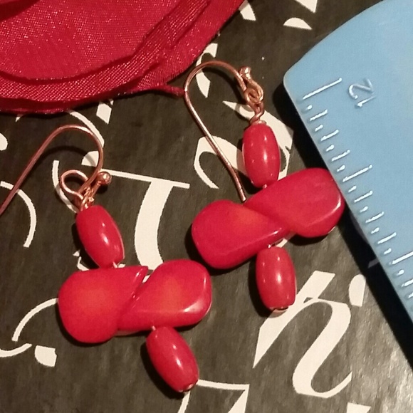 Red coral earrings. - Picture 3 of 3