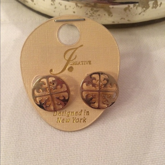 SOLD❌Earrings - Picture 2 of 2