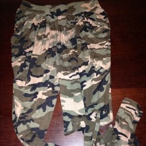 Camouflage joggers