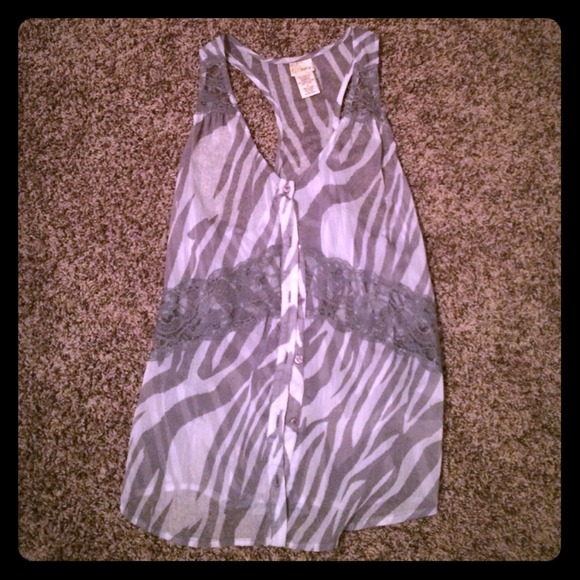 Animal Print Razor Back Tank W/ Lace.