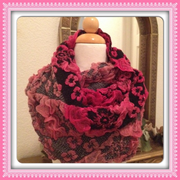 Sold in Bundle! Fiucsha Flowered Scarve
