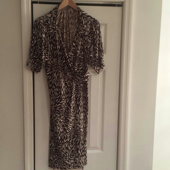Short sleeve printed dress