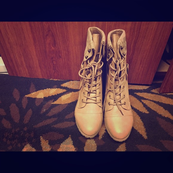 High heel boots