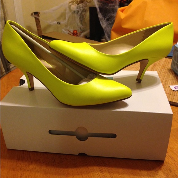 Neon Pumps