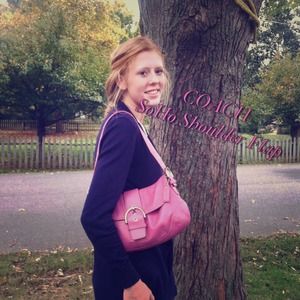 🚨Hold for mnloving10🚨 Coach Pink SoHo Hobo