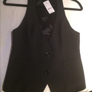Express button up vest- size 2- New