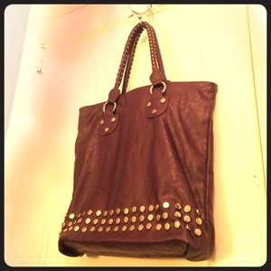 Stylish tote!