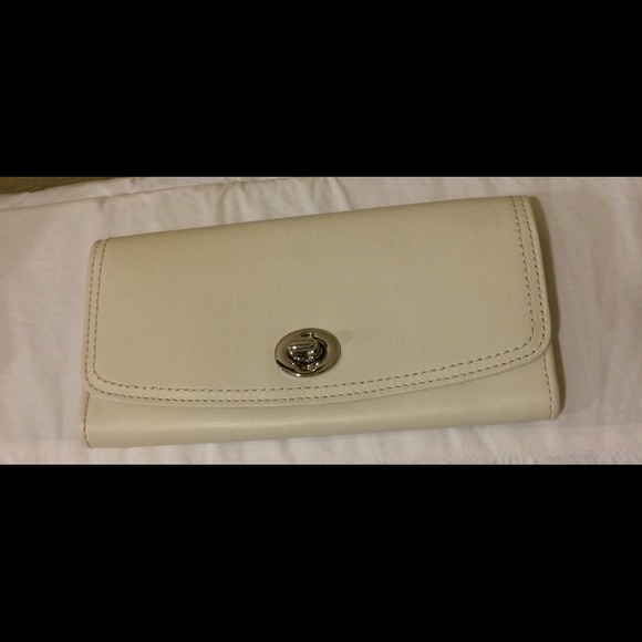 White Coach lock wallet