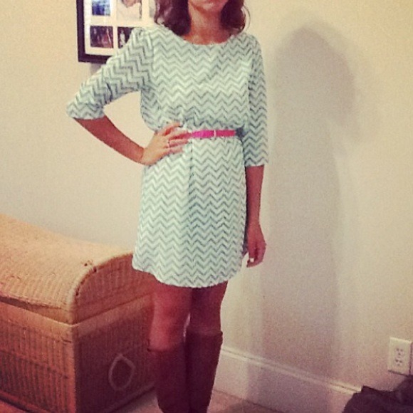 Long Sleeve Green Chevron Dress