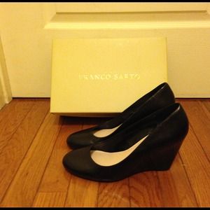 Perfect Black Wedge!