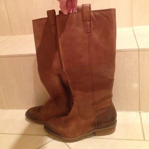 Arturo Chiang brown leather boots