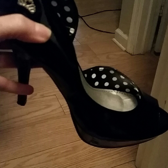 black Fergie high heels