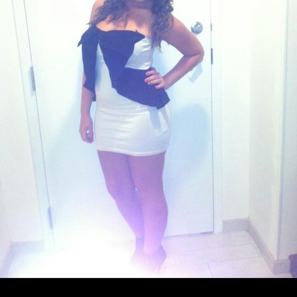 Strapless going out dress - Picture 3 of 3