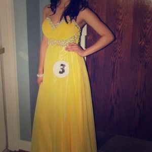 Long Strapless Sweetheart Empire Yellow Prom Dress