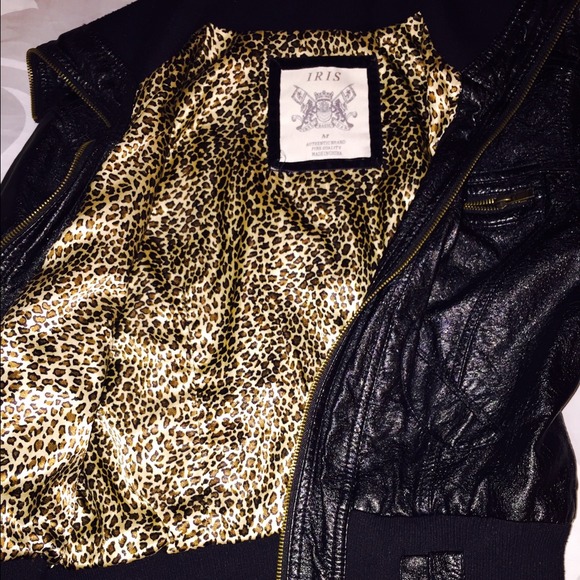 Jacket - Picture 3 of 4