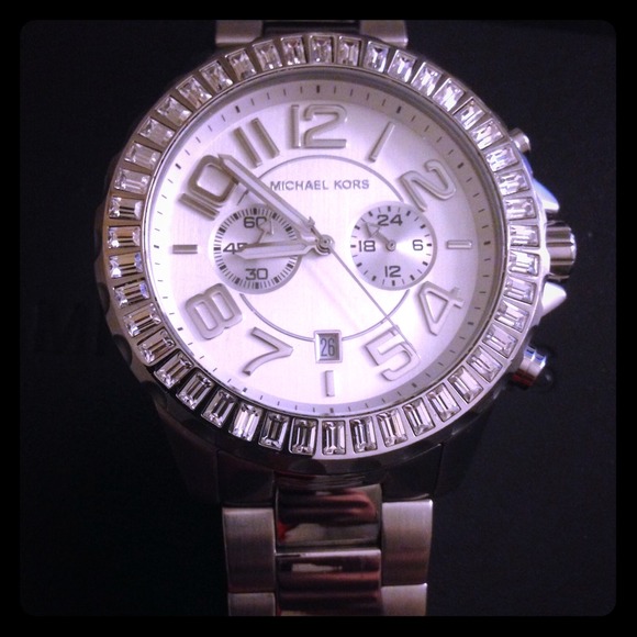 Michael Kors women's watch. Silver.