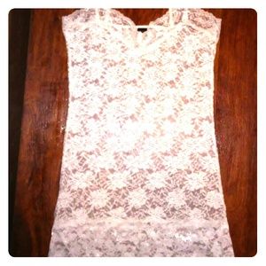 $4 if bundled- Sheer lace tank top